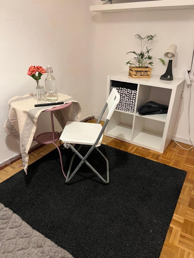 Habitación en casa particular Ca&v Madrid