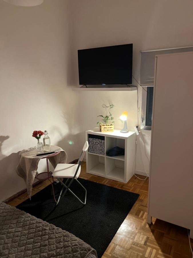 Habitación en casa particular Ca&v
